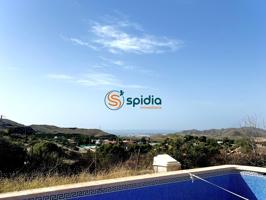 Casa de Campo de Planta Baja con Piscina y Garaje con vistas al mar y montañas photo 0
