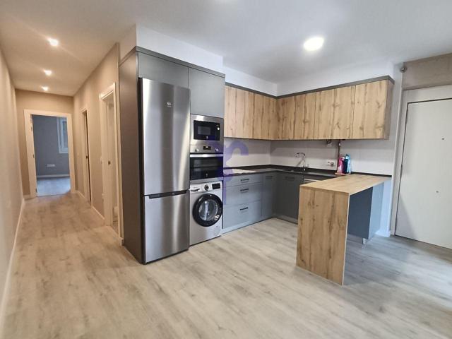 APARTAMENTO REFORMADO INTEGRAMENTE CON ASCENSOR photo 0