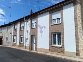 CASA CON PATIO photo 0