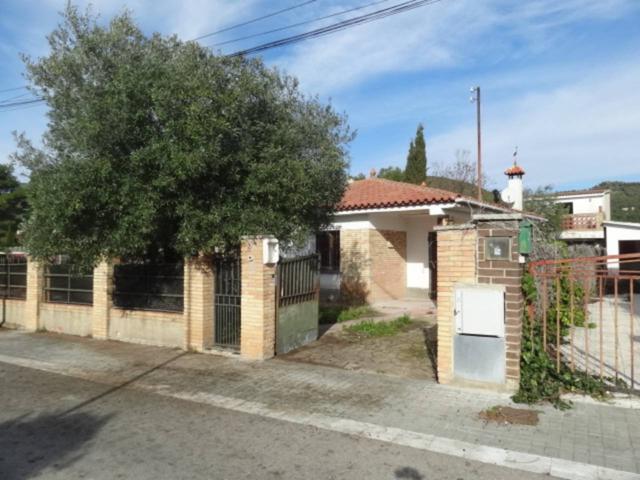Casa en venta en Torrelles de Foix photo 0