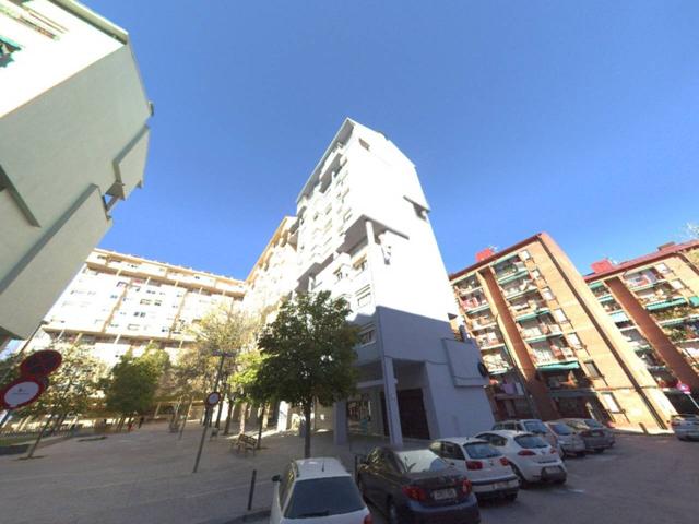 Piso en venta en Sabadell photo 0