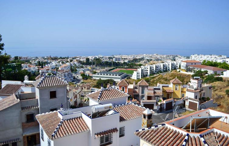 Piso En venta en Nerja photo 0