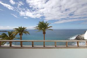 Apartamento en primera linea al mar con fantasticas vistas photo 0