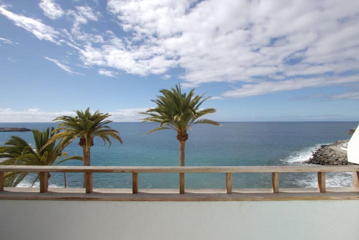 Apartamento en primera linea al mar con fantasticas vistas photo 0