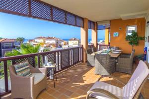 APARTAMENTO ESQUINERO CON ORIENTACIÓN SUR EN LA ZONA MÁS CERCANA AL MAR DEL COMPLEJO MONTE CARRERA. FANTÁSTICAS VISTAS AL MAR DE ESTE A OESTE. PLAZA DE GARAJE Y TRASTERO. photo 0