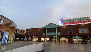Local comercial con terraza en primera planta Centro Comercial VARADERO , Meloneras photo 0