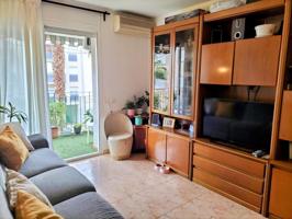 Piso en venta. Centro de Ribes photo 0