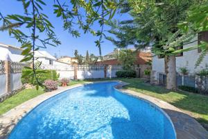 ESTUPENDA CASA INDEPENDIENTE EN EL PALO, MALAGA. photo 0