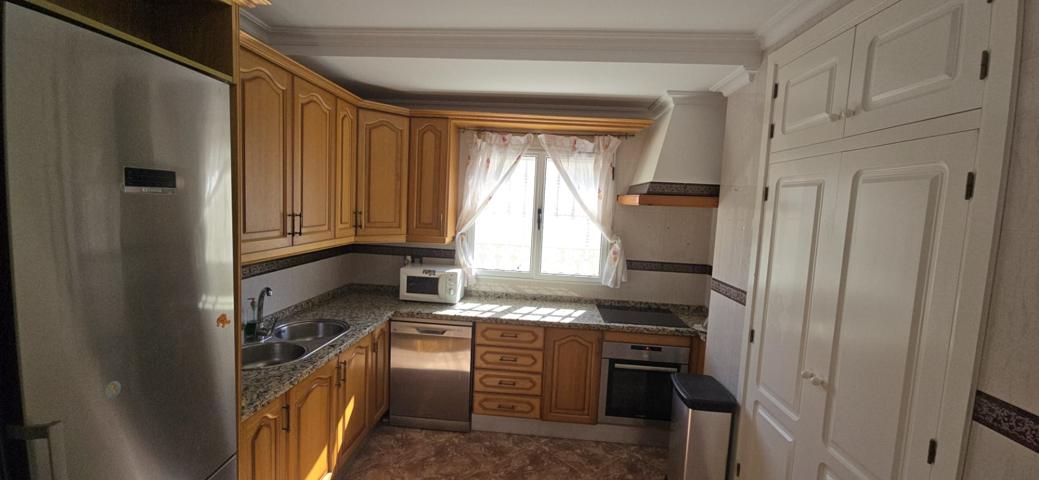 Chalet adosado en Campillos. photo 0