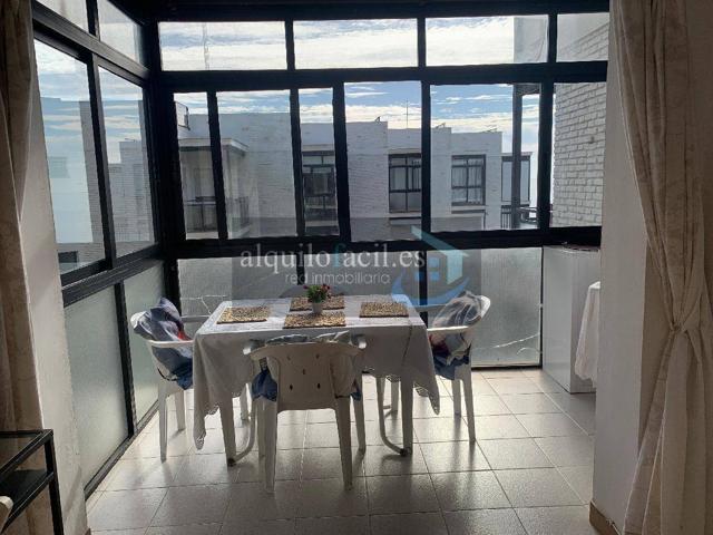 SE ALQUILA ESTUPENDO APARTAMENTO EN EL PASEO MARITIMO! photo 0