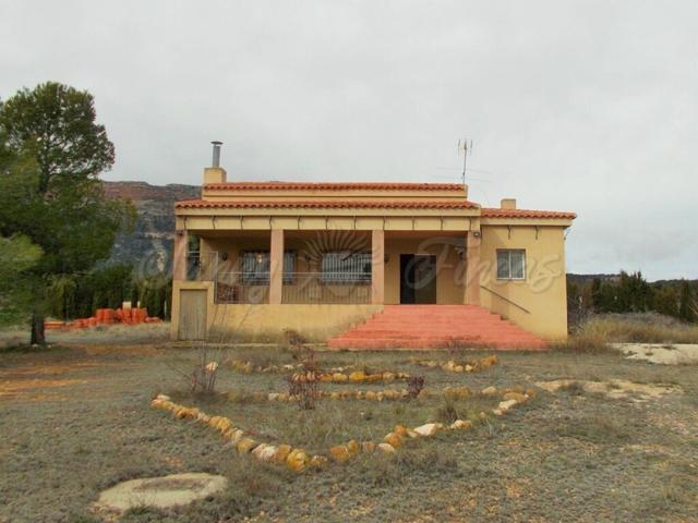 Casa-Chalet en Venta en Almansa Albacete photo 0