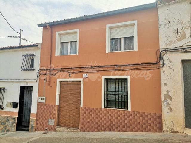 Adosada en Venta en Caudete Albacete photo 0