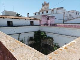 Casa con patio y jardín el Casco Histórico de El Puerto de Santa María photo 0