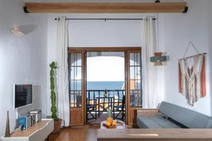 P116 - ALQUILER A PARTIR DE OCTUBRE - Apartamento de 1 habitación con vistas al mar photo 0
