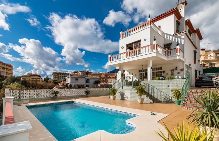 Villa en Venta en Marbella photo 0