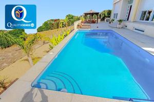 Chalet en Venta en Vistahermosa photo 0