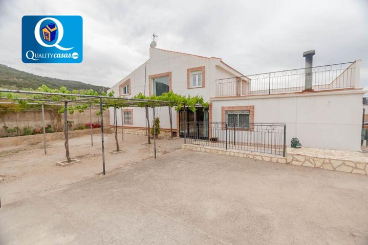 Chalet en Venta en Castalla photo 0