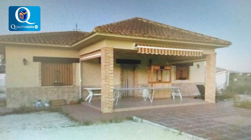 Chalet en Venta en Castalla photo 0