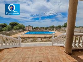 Chalet en Venta en Villamontes photo 0