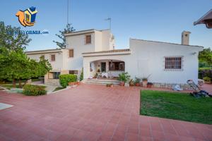 Chalet en Venta en Sant Joan D`Alacant photo 0