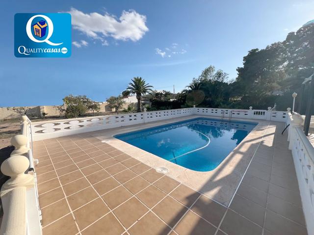Chalet en Venta en Valle del Sol photo 0