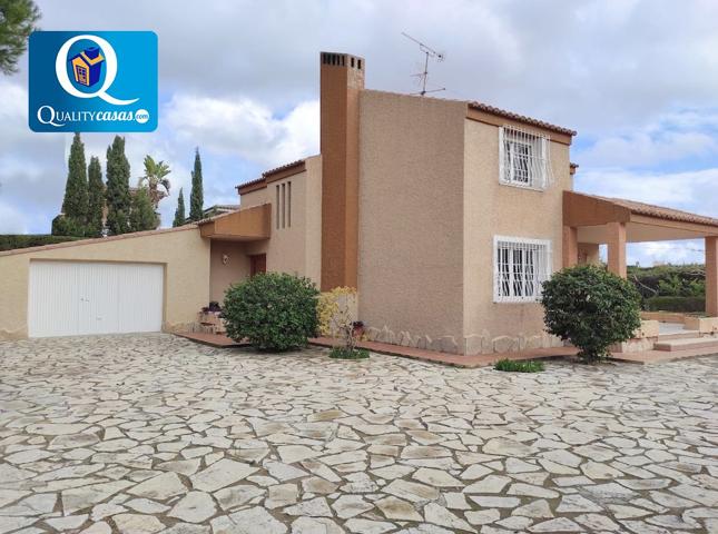 Villa en Venta en La Almajada photo 0