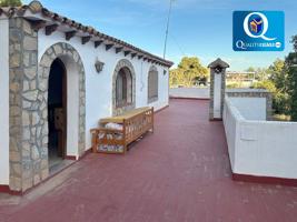 Chalet en Venta en El Paraiso photo 0