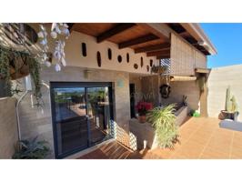 Chalet adosado en venta en calle Bon Aire s-n photo 0