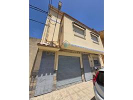 Chalet adosado en venta en Plaza Sagres photo 0