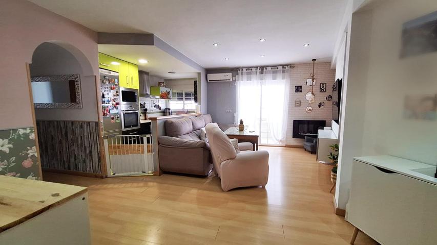 ¡¡VIVIENDA EN COLONIA DE LA PAZ, A UN PASO DE LA ESTACIÓN DE TRENES, REFORMADA!! photo 0