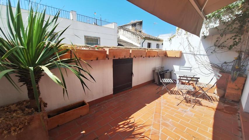 ¡¡ ATICO EN PLENO CASCO ANTIGUO DE CORDOBA PARA ENTRAR A VIVIR !! photo 0