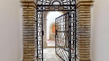 ¡¡ CASA ANDALUZA EN PLENA JUDERÍA DE CÓRDOBA, IDEAL PARA VIVIR , CERCA DEL MUSEO ARQUEOLOGICO DE CÓRDOBA !! photo 0