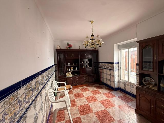 ¡¡ AMPLIA CASA CON PATIOS Y TERRAZA EN FERNAN NUÑEZ!! photo 0