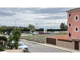 Casa pareada en venta en L'Hospitalet de l'Infant photo 0