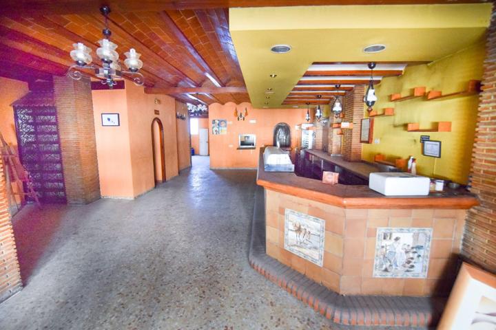 ATENCION INVERSORES¡¡ FANTASTICO RESTAURANTE CON LICENCIA¡¡ photo 0
