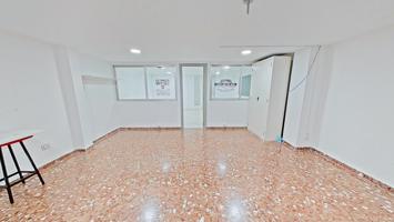ATENCION INVERSORES ¡IMPRESIONANTE VIVIENDA DE 200 METROS CON TERRAZA photo 0