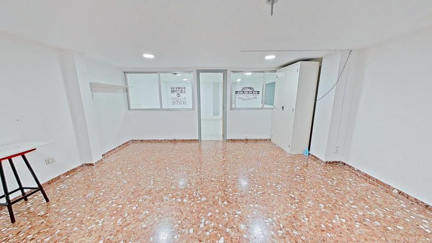 ATENCION INVERSORES ¡IMPRESIONANTE VIVIENDA DE 200 METROS CON TERRAZA photo 0