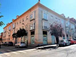 Apartamento en alquiler con ascensor, trastero y piscina photo 0