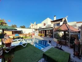 Villa En venta en Alcaucín photo 0