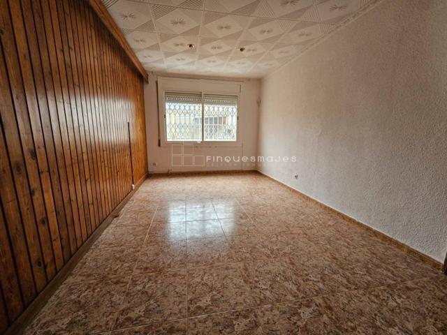 Piso en venta en Viladecans photo 0