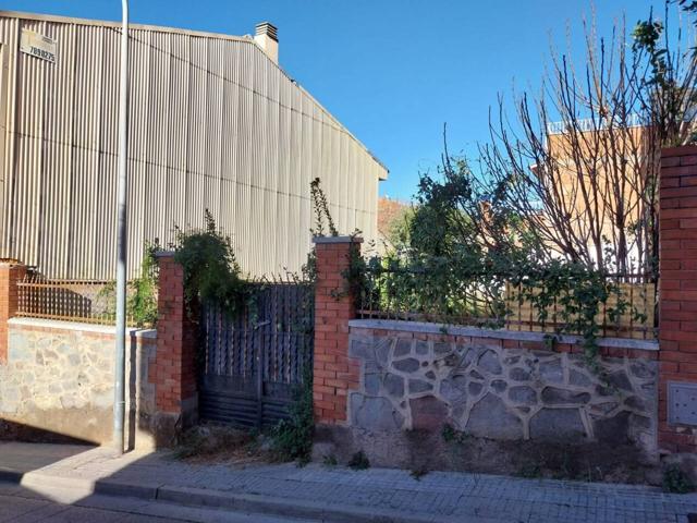 Terreno en venta en Rubí - Ca n'Oriol photo 0