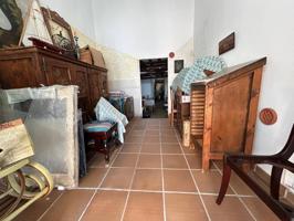 Local en venta en Vilanova i la Geltrú photo 0