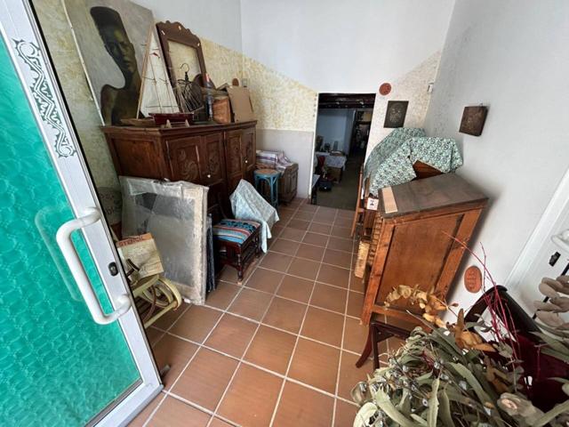 Local en venta en Vilanova i la Geltrú photo 0