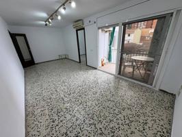 Amplio y luminoso piso en venta en la zona de Marianao, Sant Boi de Llobregat photo 0