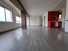 Venta de piso en Terrassa photo 0