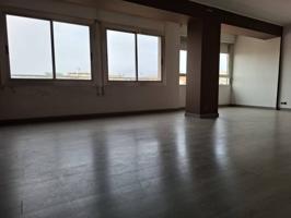 Venta de piso en Terrassa photo 0