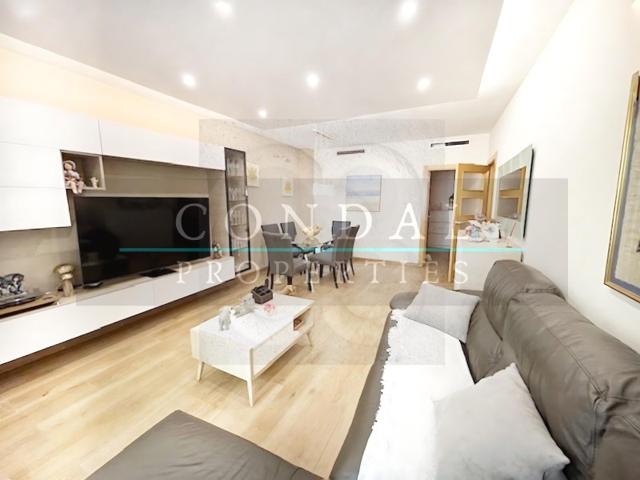 Piso En venta en Barcelona photo 0