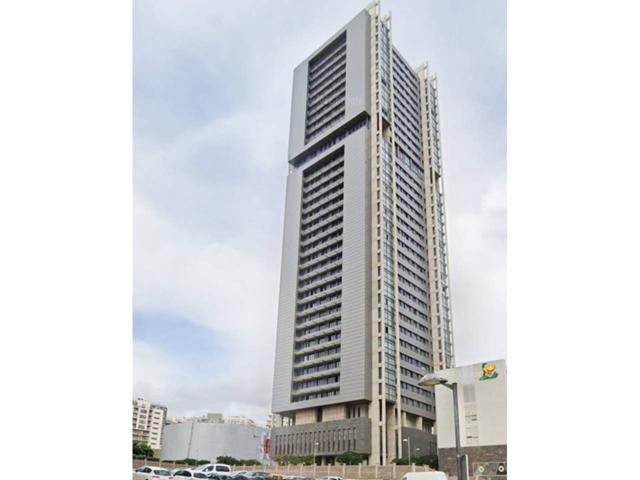 Garaje de 13 m², para coche y moto, ubicado en el exclusivo edificio RESIDENCIAL PARQUEMAR photo 0