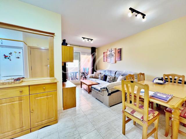 Se vende apartamento en Oropesa del Mar, junto a la Playa de la Concha. photo 0
