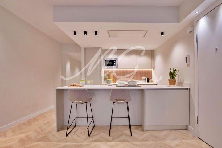 Un refugio urbano con alma en pleno corazón de Ruzafa – Vivienda reformada con 3 habitaciones, balcó photo 0